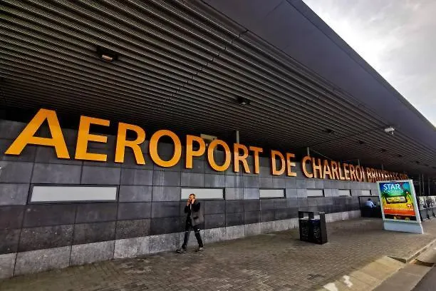 Charbonnel 4 Bruxelles-Charleroi-Airport Villa